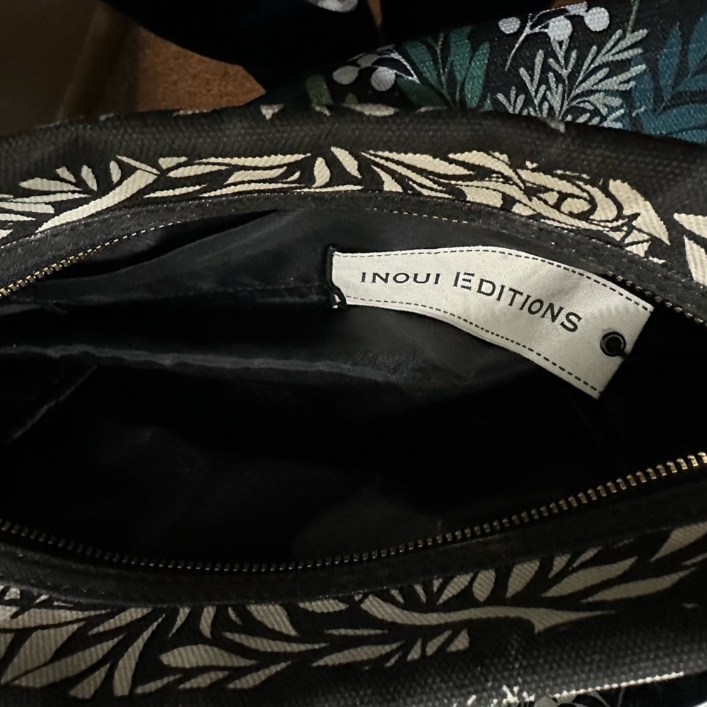 Cheetah make up bag from France - Picture 3 of 4